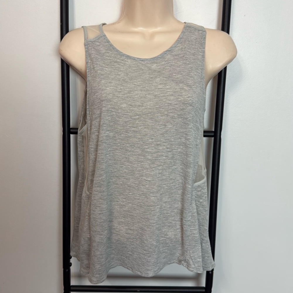 ALO Yoga Grey Mesh Lightweight Top Tank Women Size S Athletic Sleeves